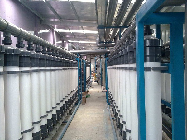 <b>超濾凈水設備</b>